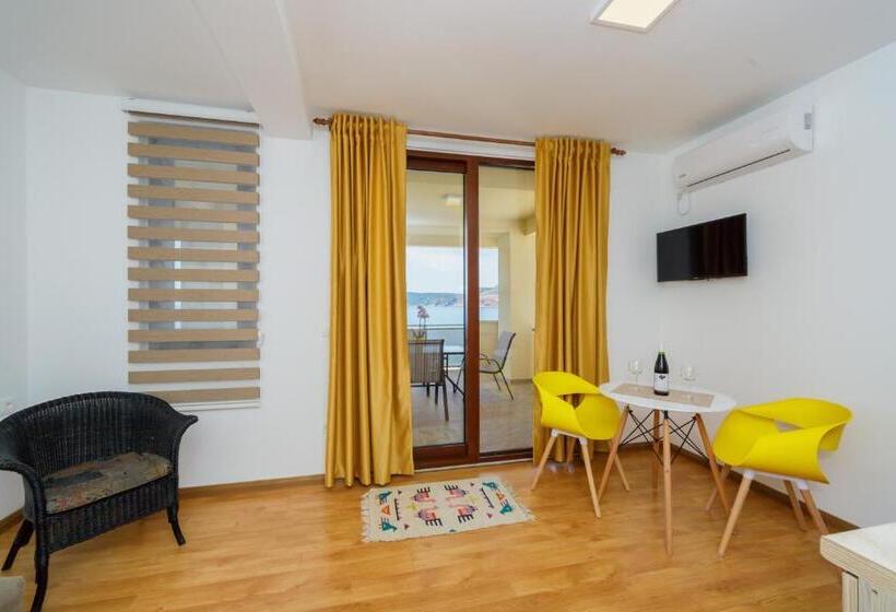 Deluxe Suite Sea View, Vila Fortuna