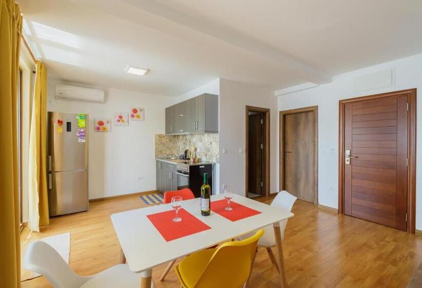 سوئیت 2 خوابه, Vila Fortuna