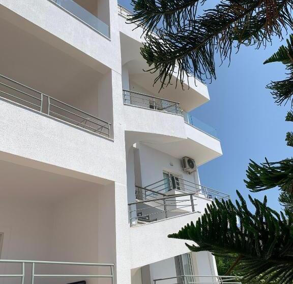 オーシャンビュースイート, Villa Saral Mar