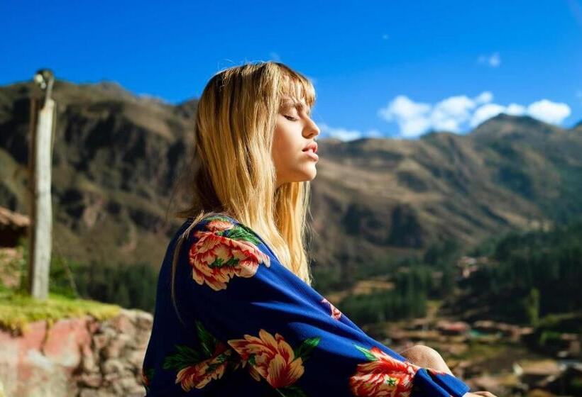 Standaardkamer met Uitzicht op de Bergen, Wolf Totem Steam Punk Guesthouse