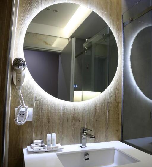 חדר סטנדרט, One