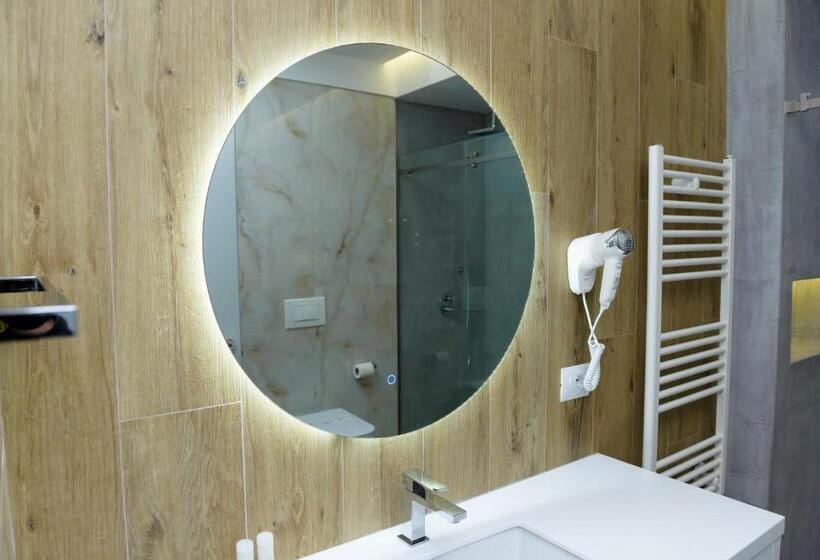 חדר דלוקס, One