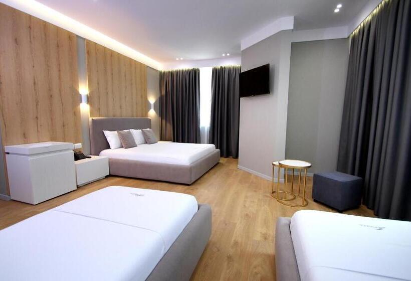 חדר משפחתי, One