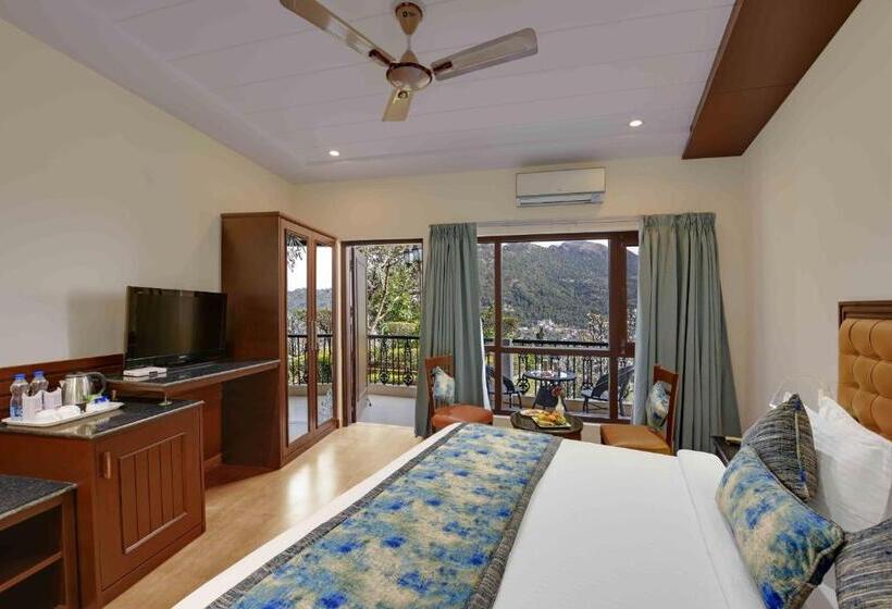 חדר סטנדרט עם מרפסת, Merak Resort  Bhimtal