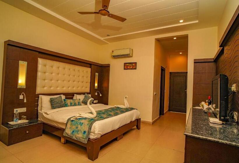 חדר דלוקס, Merak Resort  Bhimtal