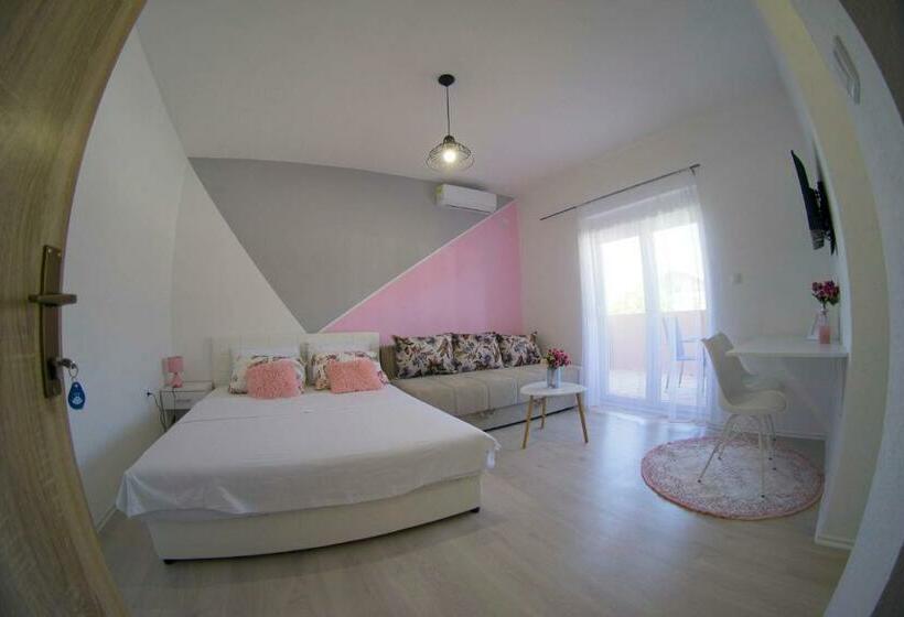 آپارتمان 1 خوابه با تراس, Apartmani Ogi 1