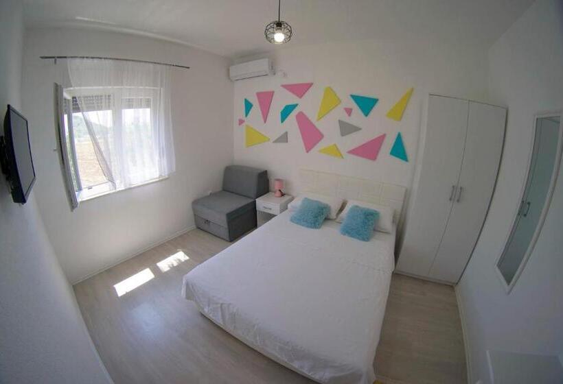 استودیوی استاندارد, Apartmani Ogi 1