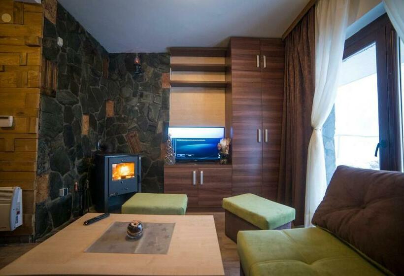 اتاق لوکس, Drugarska Prica Lana