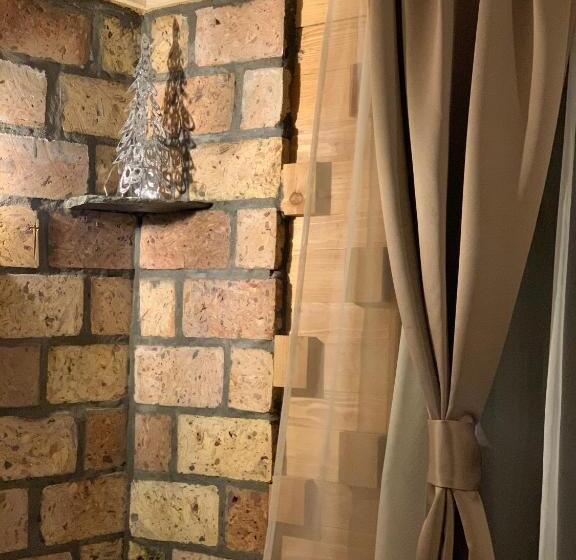 اتاق استاندارد, Drugarska Prica Lana