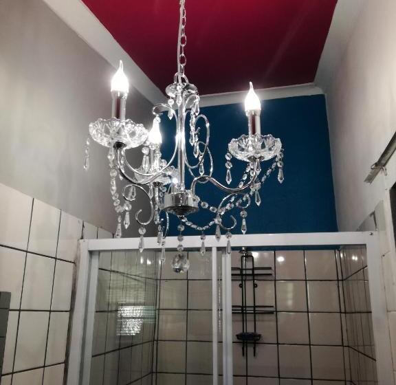 جناح, Gypsy Guest House Clarens