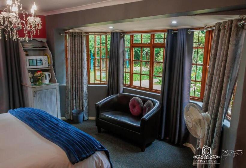جناح, Gypsy Guest House Clarens