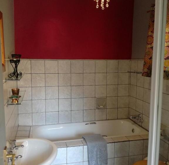 جناح, Gypsy Guest House Clarens