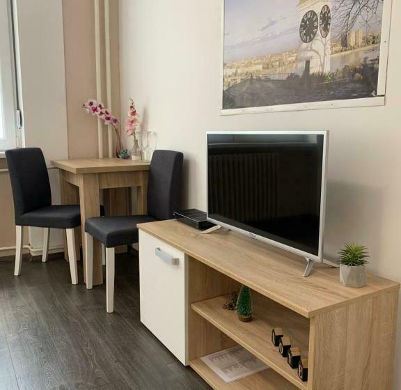 سوییت, Post Apartmani A 1