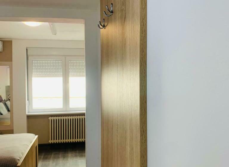 سوییت, Post Apartmani A 1