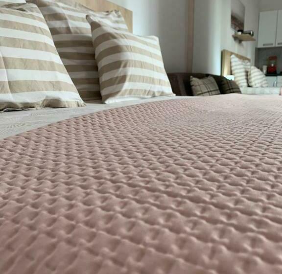 سوییت, Post Apartmani A 1