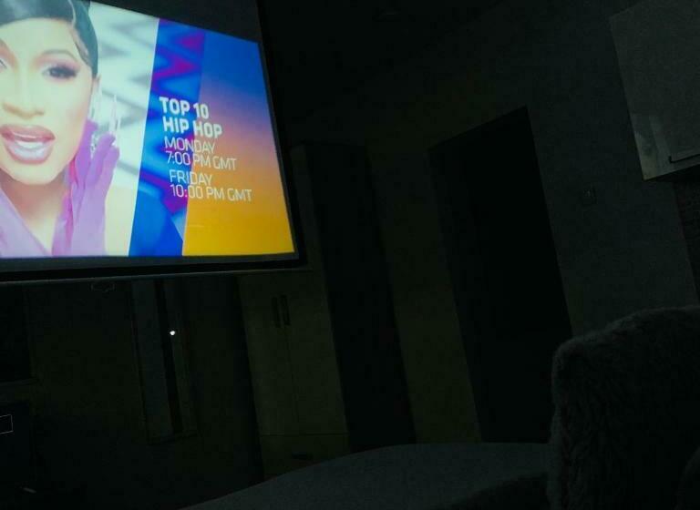 سوییت, Post Apartmani A 1