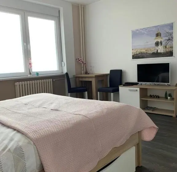 سوییت, Post Apartmani A 1