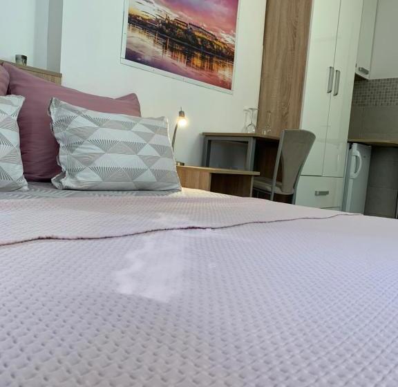 استودیو استاندارد با تخت کینگ, Post Apartmani A 1