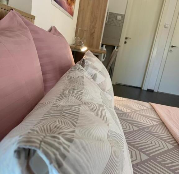 استودیو استاندارد با تخت کینگ, Post Apartmani A 1