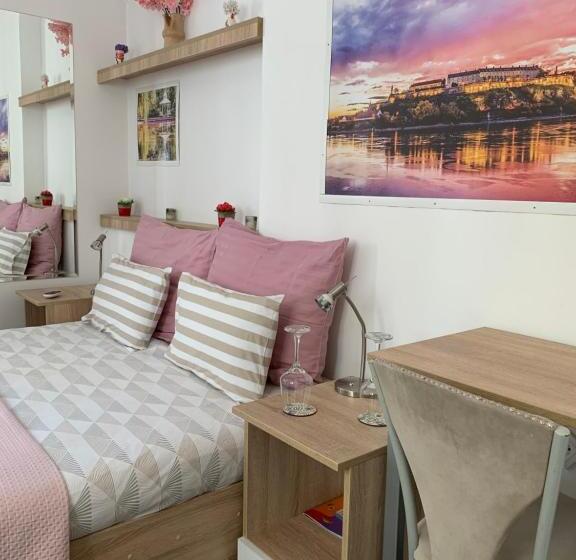 استودیو استاندارد با تخت کینگ, Post Apartmani A 1