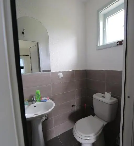 اتاق استاندارد سه نفره, Villa Rita