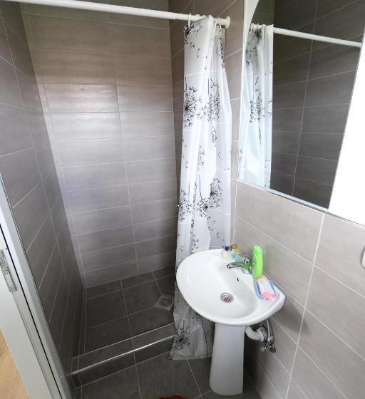 اتاق استاندارد سه نفره, Villa Rita