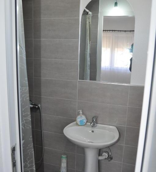 اتاق لوکس, Villa Rita