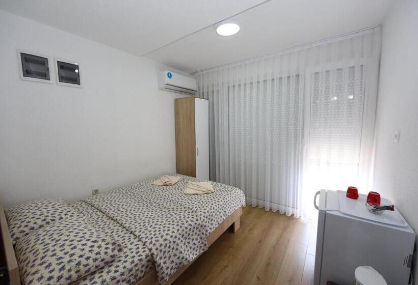 اتاق استاندارد با بالکن, Villa Rita