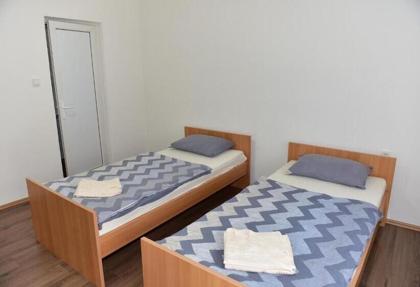 اتاق استاندارد, Villa Rita