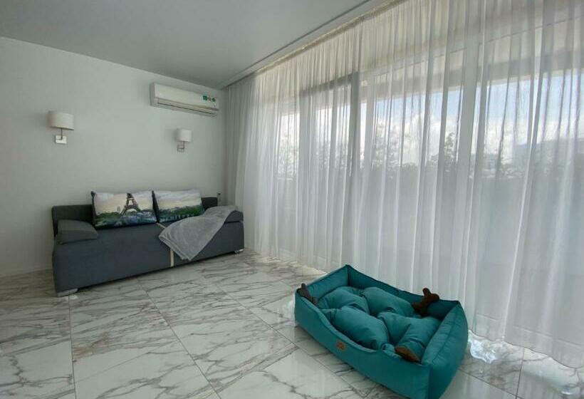 استودیو لوکس با چشم‌انداز دریا, Pure Wellness Sea View Beluga & Dolphin Luxury Hotel Apartments