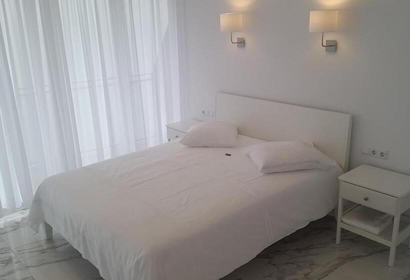 استودیو لوکس با چشم‌انداز دریا, Pure Wellness Sea View Beluga & Dolphin Luxury Hotel Apartments