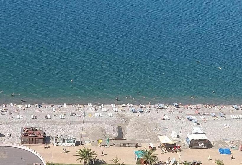 استودیو لوکس با چشم‌انداز دریا, Pure Wellness Sea View Beluga & Dolphin Luxury Hotel Apartments