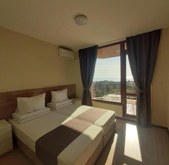 테라스가 있는 2 베드룸 아파트, Vesta Riviera   Free Parking