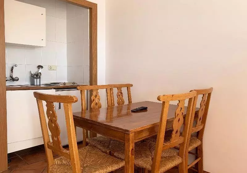 استودیوی استاندارد, Apartamentos Bulgaria