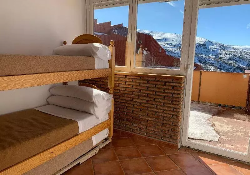 استودیوی استاندارد, Apartamentos Bulgaria