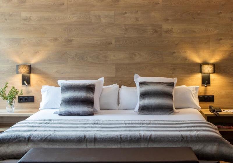 سوییت, Acta Art