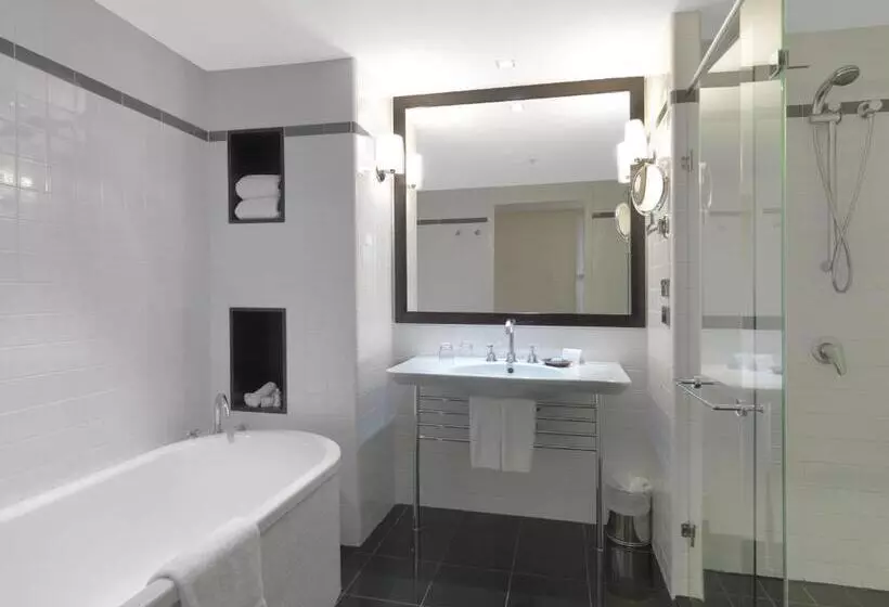اتاق لوکس با تخت بزرگ, Amora Hotel Jamison Sydney