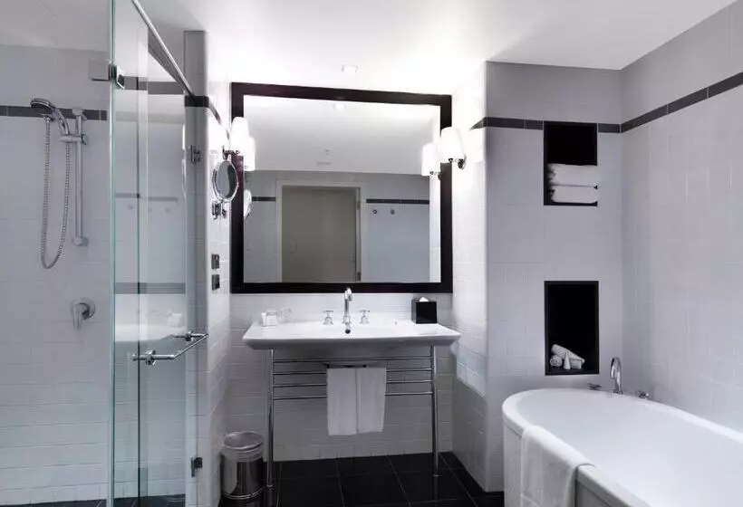 اتاق لوکس با تخت بزرگ, Amora Hotel Jamison Sydney