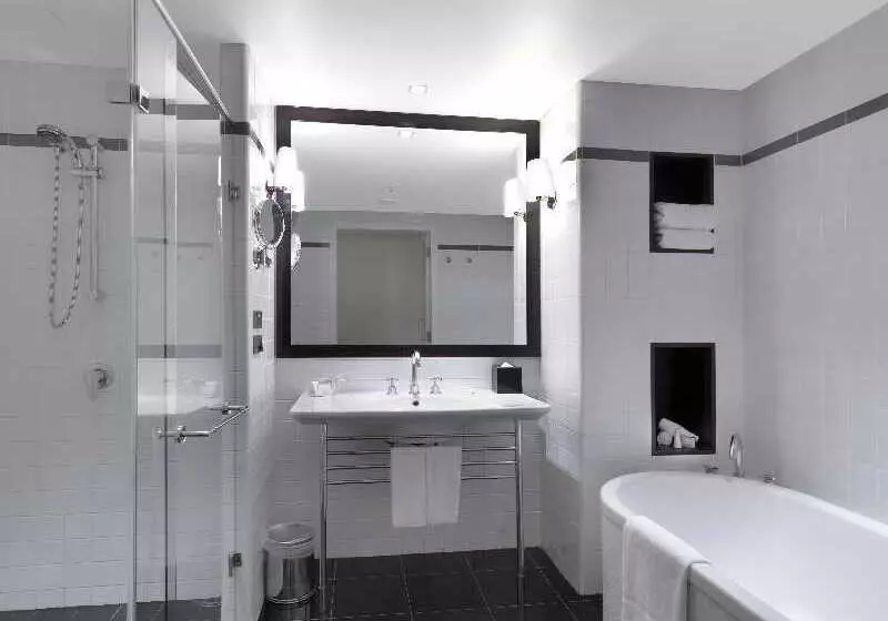 اتاق لوکس, Amora Hotel Jamison Sydney