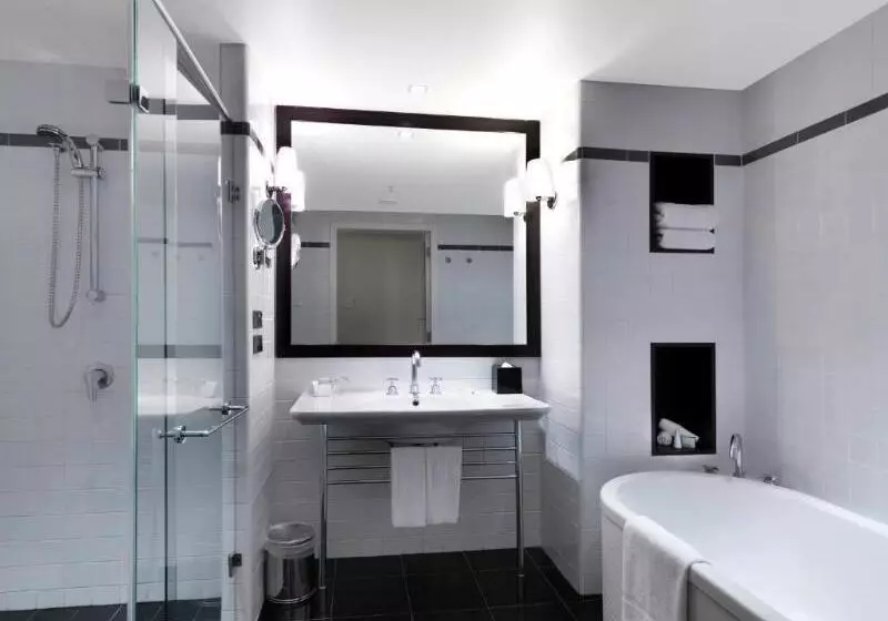 اتاق لوکس, Amora Hotel Jamison Sydney