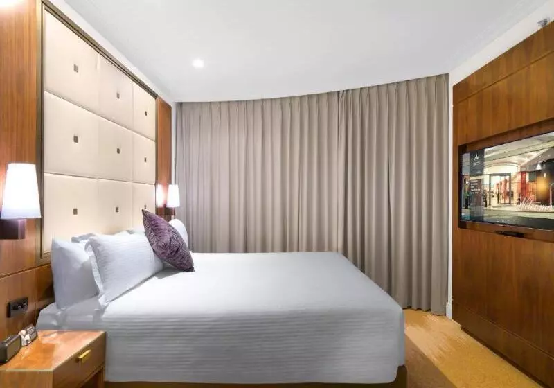 سوییت لوکس, Amora Hotel Jamison Sydney