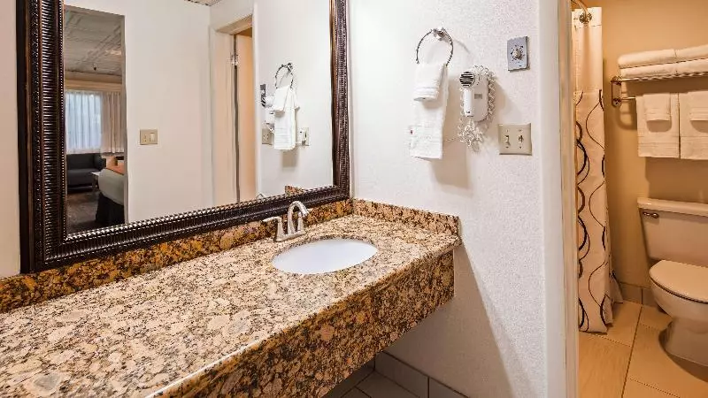 سوئیت کلاب, Amora Hotel Jamison Sydney