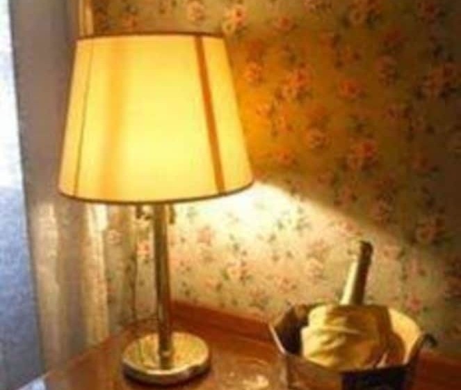 اتاق استاندارد یک نفره, Beatrice