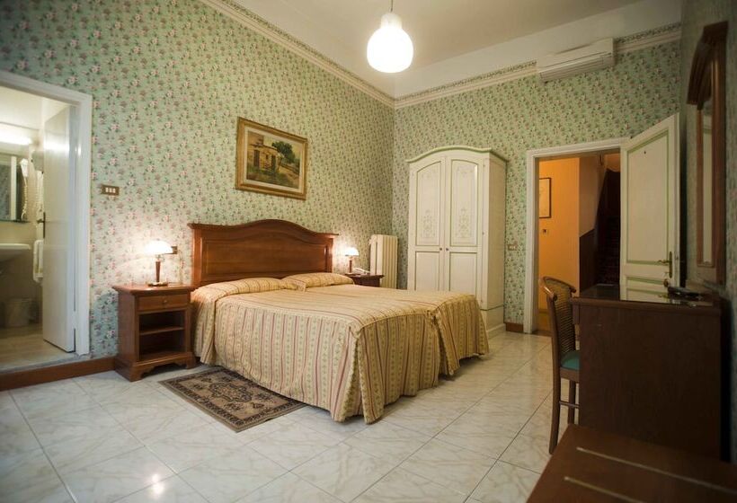 اتاق استاندارد سه نفره, Beatrice