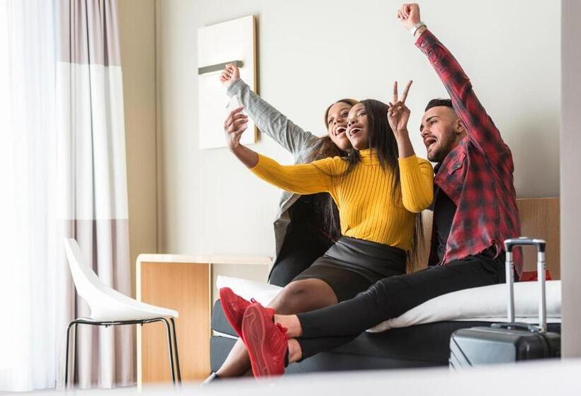اتاق استاندارد سه نفره, Ibis Hotel Brussels Centre Gare Du Midi