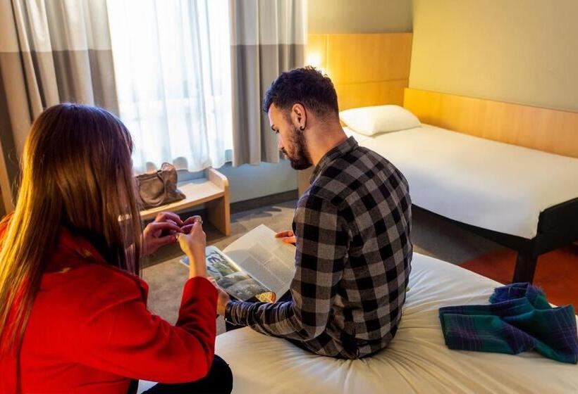Standaard Driepersoonskamer, Ibis Hotel Brussels Centre Gare Du Midi