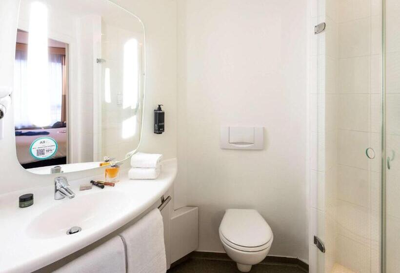 اتاق استاندارد سه نفره, Ibis Hotel Brussels Centre Gare Du Midi