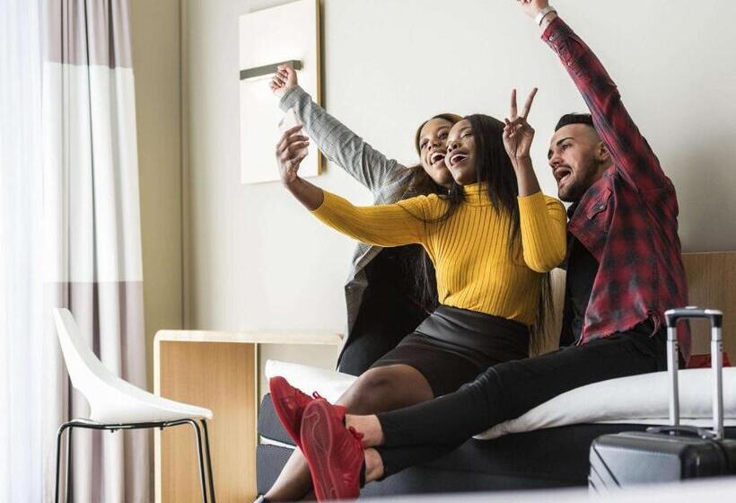 Premium Driepersoonskamer, Ibis Hotel Brussels Centre Gare Du Midi