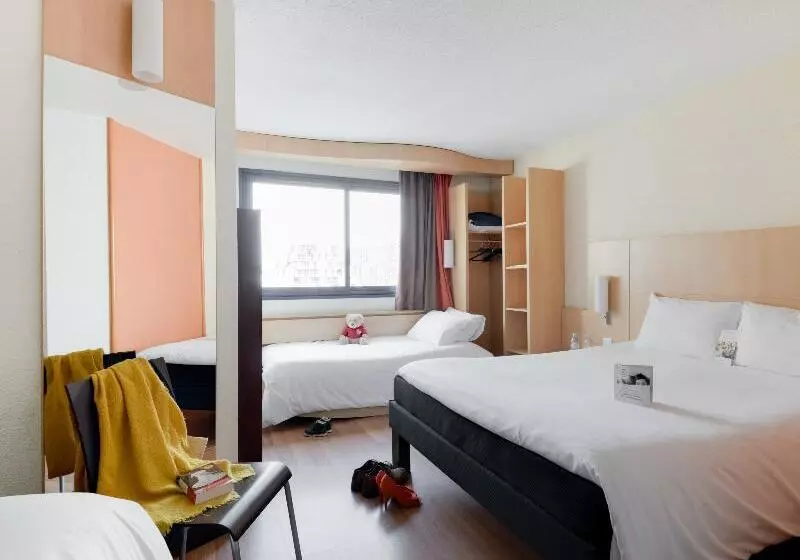 اتاق استاندارد سه نفره, Ibis Paris 17 Clichybatignolles