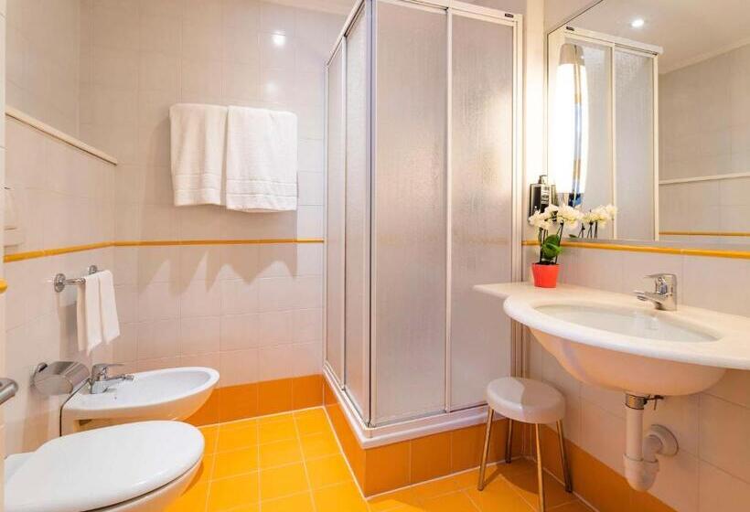 اتاق استاندارد یک نفره, Ibis Styles Napoli Garibaldi